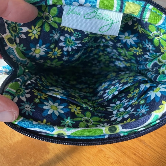Vera Bradley Daisy Daisy Tote & Hipster Set - Picture 6 of 11